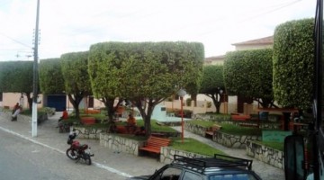 Sertãozinho_PB_Praça_Central