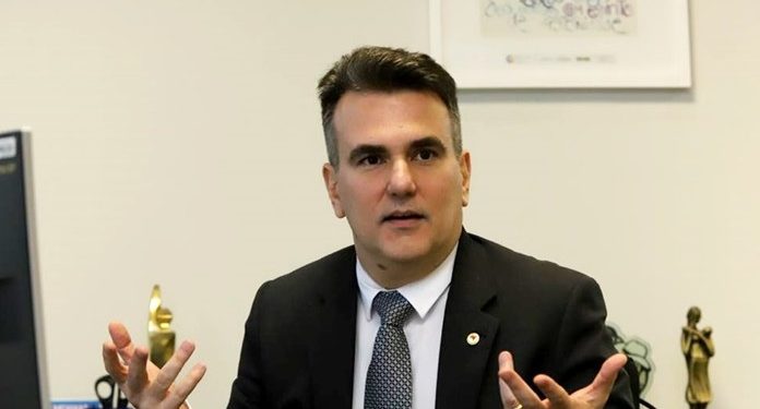 NOVATOS E FAVORITOS: Conheça os estreantes da política paraibana que são citados como possíveis surpresas para as eleições deste ano sergio queiroz 696x375 1 - NOVATOS E FAVORITOS: Conheça os estreantes da política paraibana que são citados como possíveis surpresas para as eleições deste ano