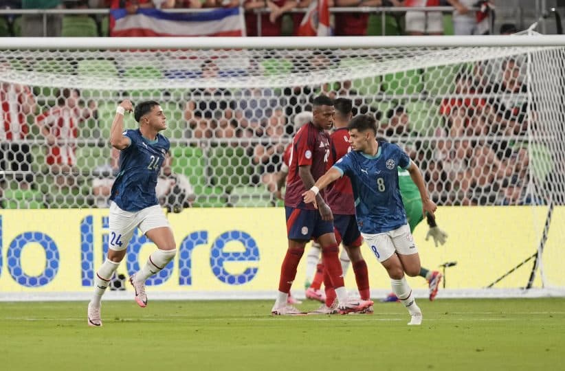 Ramón Sosa comemora gol pelo Paraguai na Copa América 2024
